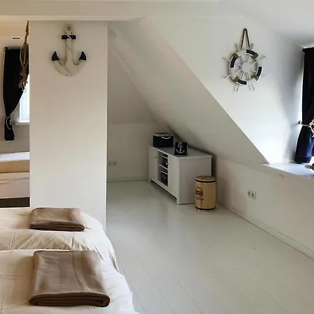 Terraced House, * Hedwigenkoog